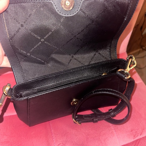 Michael Kors Bag JSI MD Conv Chn Pouchtte Black - Picture 3 of 5